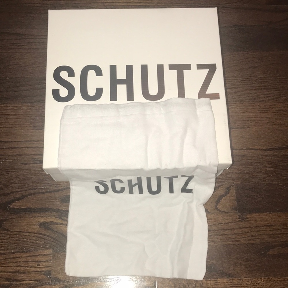 🔥Schutz  Leather Sneakers.🔥🔥🔥🔥🔥 - Picture 7 of 7